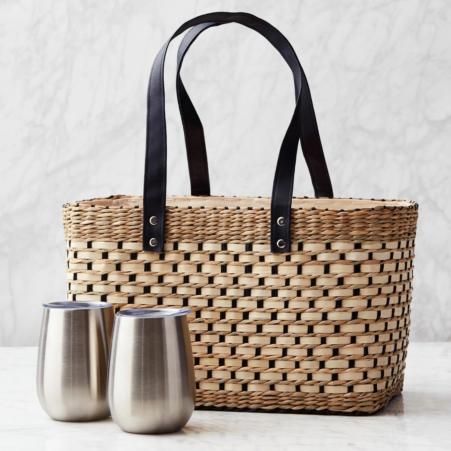 Deluxe Gourmet Picnic Gift Basket 5 Deluxe Gourmet Picnic Gift Basket - Image 3