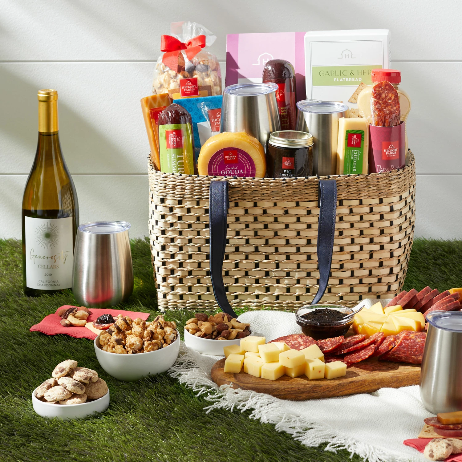 Deluxe Gourmet Picnic Gift Basket With Wine 8 Deluxe Gourmet Picnic Gift Basket With Wine - Image 6