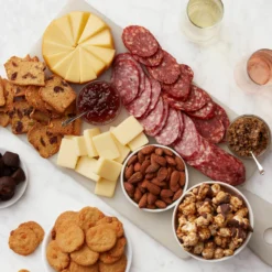 Front Page -HICKORY FARMS Sales grand sparkling wine gift basket 007005 2 1