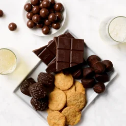 Veuve Clicquot Champagne Gift Basket -HICKORY FARMS Sales veuve clicquot champagne gift basket 007667 2 2